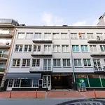 Casiola - Modern In Heart Of With Terrace Lägenhet
