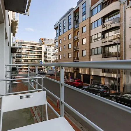 Huswell - Modern In Heart Of With Terrace