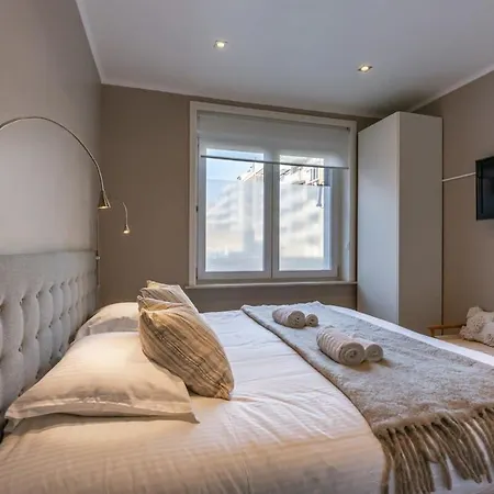 Huswell - Modern In Heart Of With Terrace Apartamento *