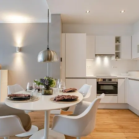 Casiola - Modern In Heart Of With Terrace *