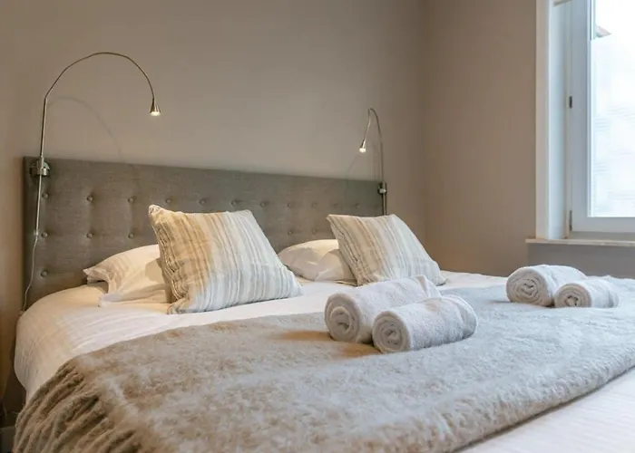 Casiola - Modern In Heart Of With Terrace アパート *