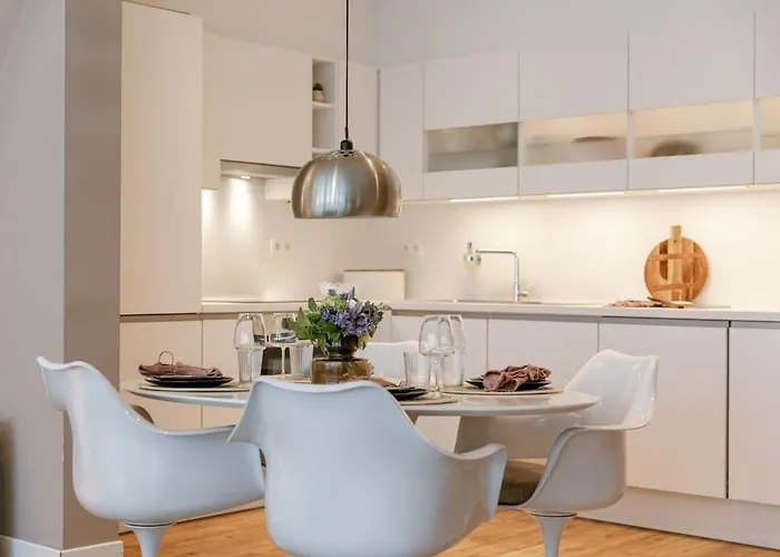 アパート Casiola - Modern In Heart Of With Terrace クノック・ヘイスト