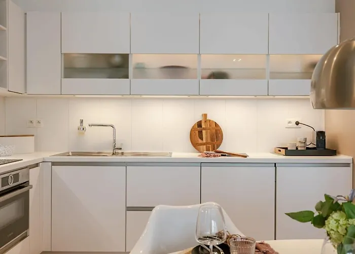 Casiola - Modern In Heart Of With Terrace アパート