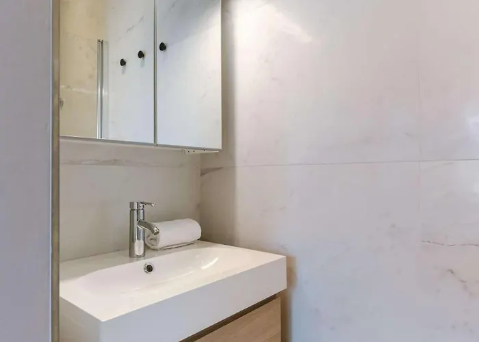 Casiola - Modern In Heart Of With Terrace *